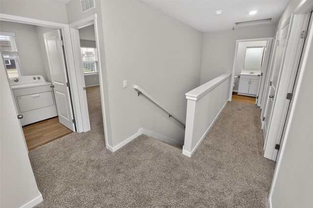 2569 SE Hawkins Avenue, West Des Moines, IA 50061