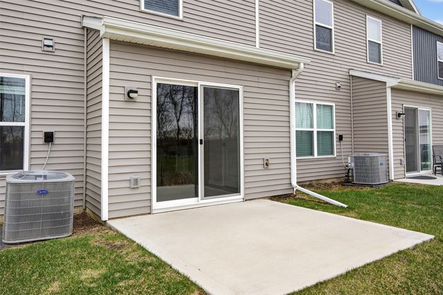 2569 SE Hawkins Avenue, West Des Moines, IA 50061