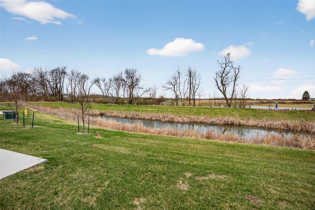 2569 SE Hawkins Avenue, West Des Moines, IA 50061