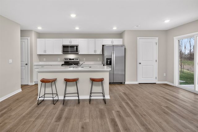 2569 SE Hawkins Avenue, West Des Moines, IA 50061