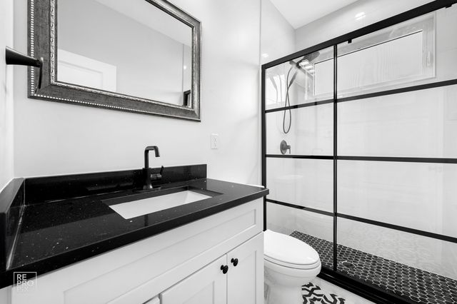 1422 S 13th Avenue, Maywood, IL 60153