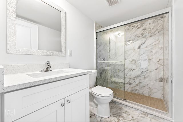 1422 S 13th Avenue, Maywood, IL 60153