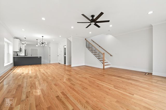 1422 S 13th Avenue, Maywood, IL 60153