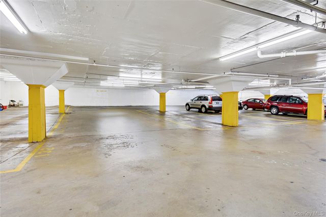 1523 Central Park ave 3E, Yonkers, NY 10710