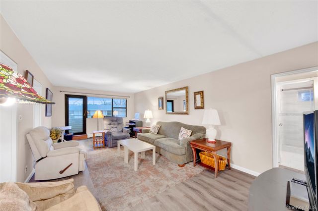 1523 Central Park ave 3E, Yonkers, NY 10710