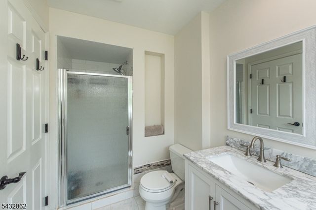 14 Queens Rd, Rockaway Twp., NJ 07866