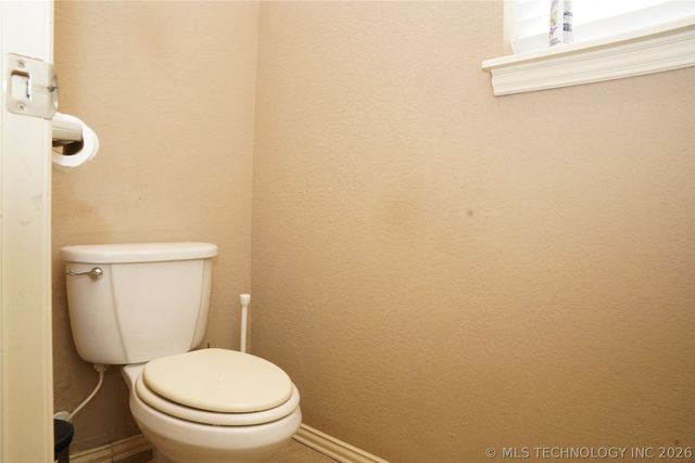 2312 E Queens Street, Broken Arrow, OK 74012