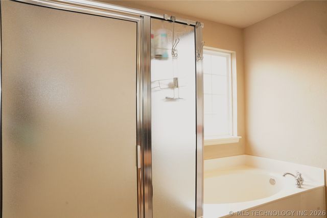 2312 E Queens Street, Broken Arrow, OK 74012