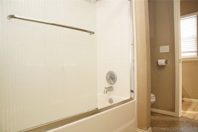 2312 E Queens Street, Broken Arrow, OK 74012