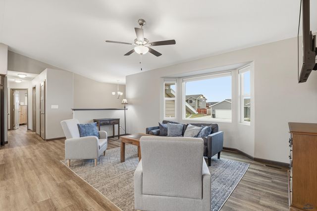 3119 JESSUP LN, Rapid City, SD 57703