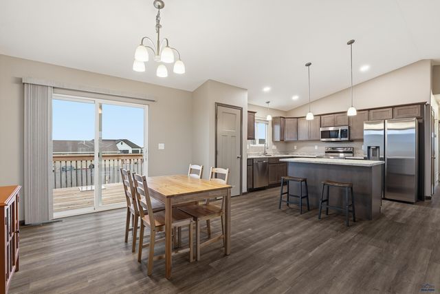 3119 JESSUP LN, Rapid City, SD 57703