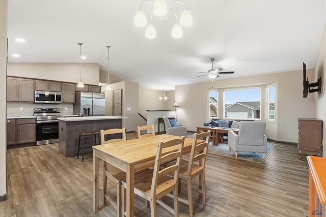 3119 JESSUP LN, Rapid City, SD 57703