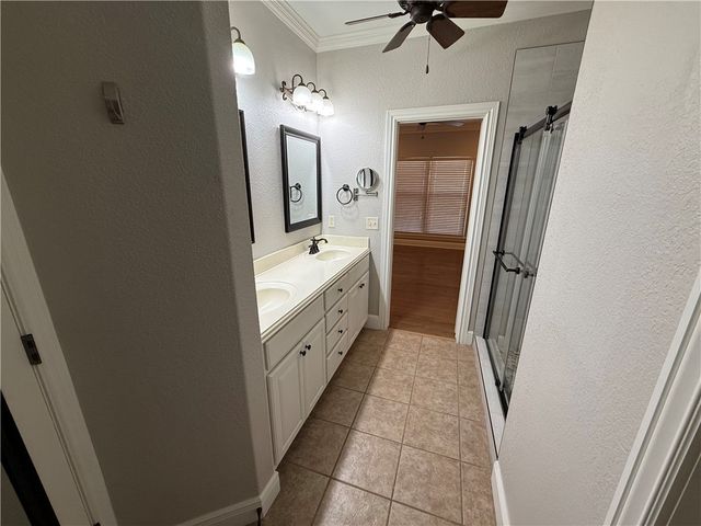 6665 W Valley View Road, Rogers, AR 72758