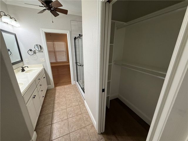 6665 W Valley View Road, Rogers, AR 72758