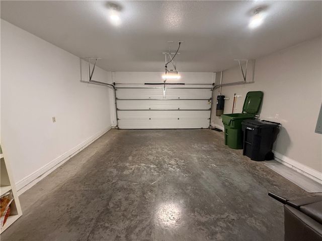 6665 W Valley View Road, Rogers, AR 72758