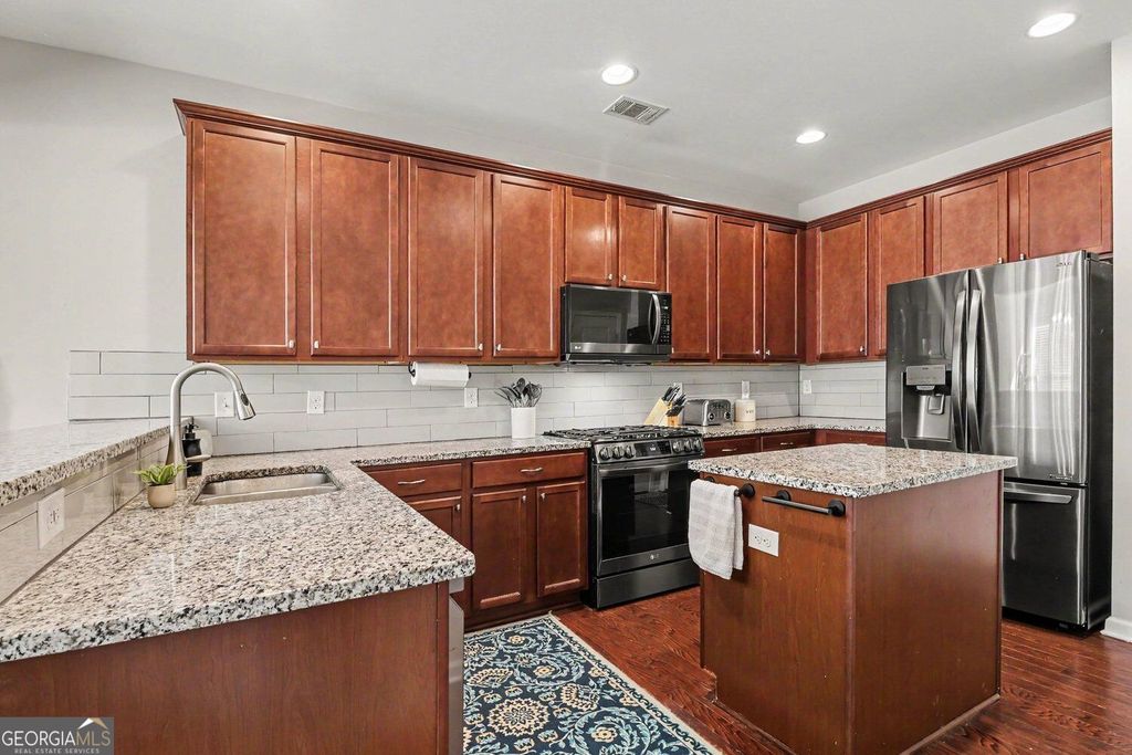 7015 Kingswood Run Drive, Atlanta, GA 30340 — photo 3