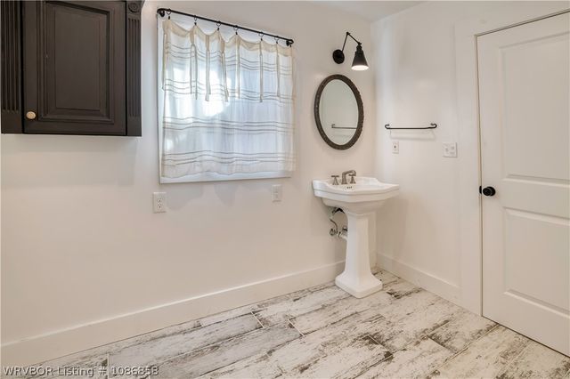 6404 W Highway 10, Hackett, AR 72937