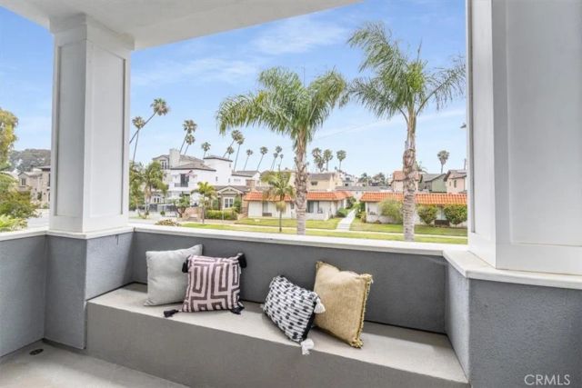 617 12th, Huntington Beach, CA 92648
