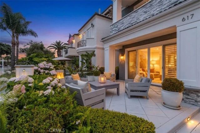 617 12th, Huntington Beach, CA 92648