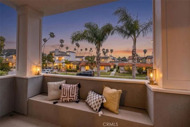 617 12th, Huntington Beach, CA 92648