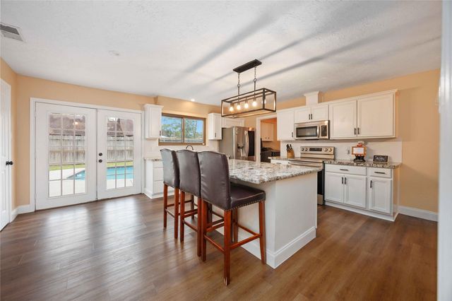 7310 Hickory Lane, Baytown, TX 77521