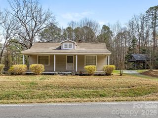 2346 Sam Newell Road, Matthews, NC 28105
