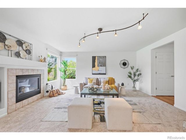 1001 Wolf Creek Drive, Longmont, CO 80504