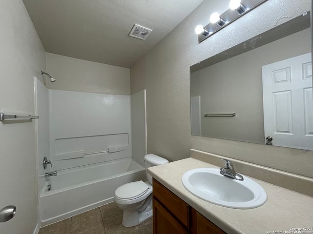 5630 Golf Mist Unit 1, San Antonio, TX 78244