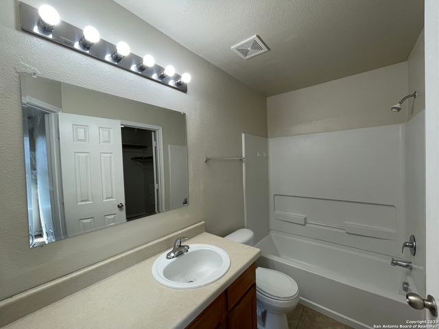 5630 Golf Mist Unit 1, San Antonio, TX 78244