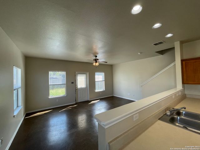 5630 Golf Mist Unit 1, San Antonio, TX 78244