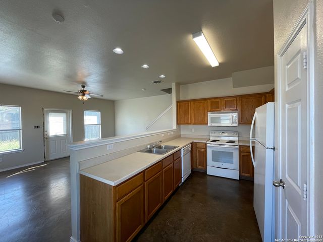 5630 Golf Mist Unit 1, San Antonio, TX 78244