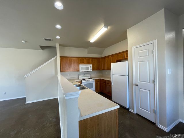 5630 Golf Mist Unit 1, San Antonio, TX 78244