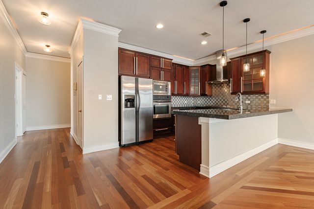 4231 N Kedzie Avenue 4C, Chicago, IL 60618