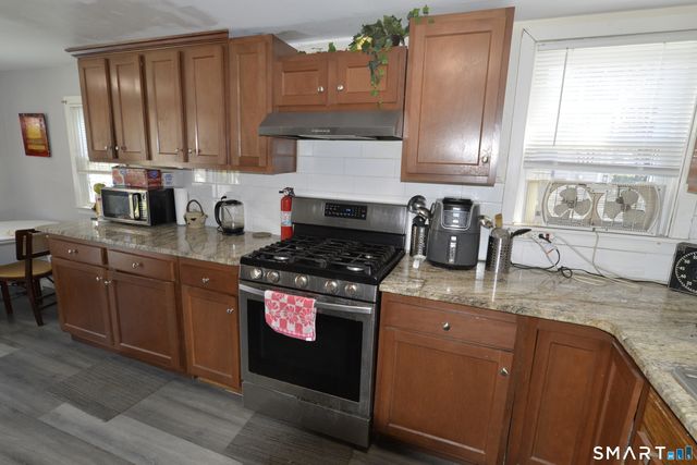 75 Palmetto Trail, East Haven, CT 06512