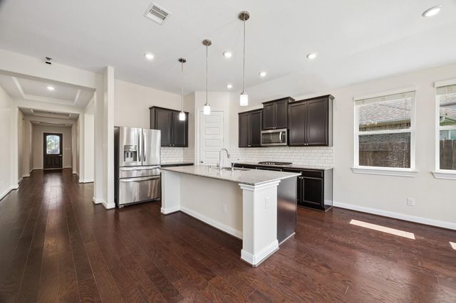 2311 Barrington Field Lane, Pearland, TX 77089