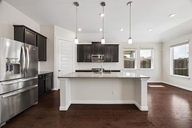 2311 Barrington Field Lane, Pearland, TX 77089
