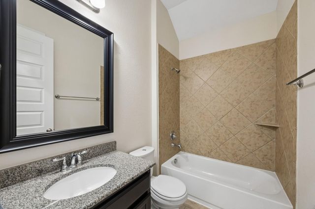 2311 Barrington Field Lane, Pearland, TX 77089
