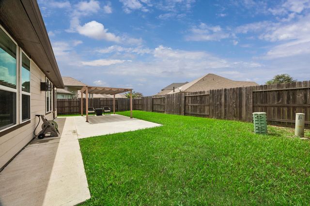 2311 Barrington Field Lane, Pearland, TX 77089