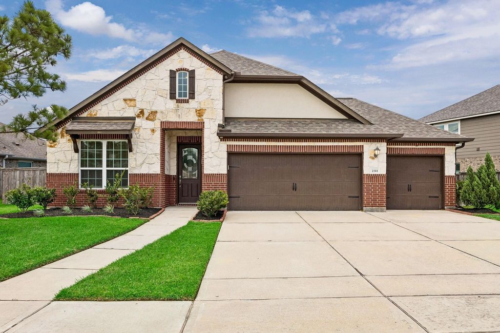 2311 Barrington Field Lane, Pearland, TX 77089