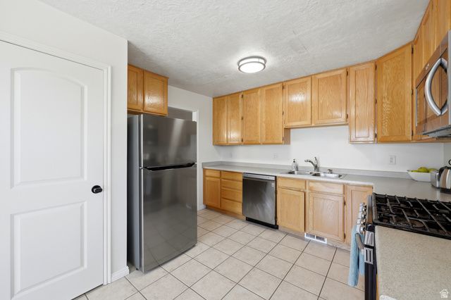 2312 E CINNABAR LN, Salt Lake City, UT 84121