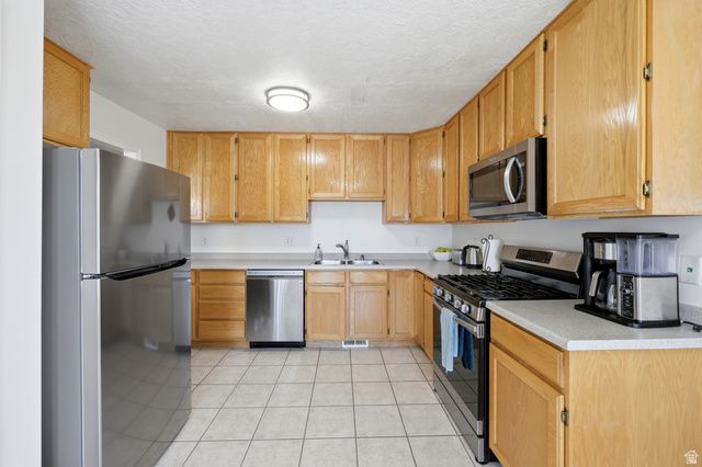 2312 E CINNABAR LN, Salt Lake City, UT 84121