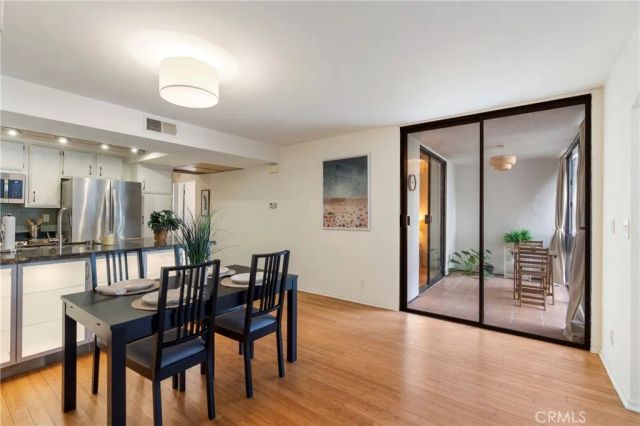 740 N Kings Road 208, West Hollywood, CA 90069