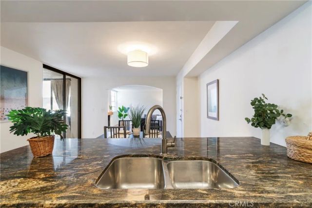 740 N Kings Road 208, West Hollywood, CA 90069