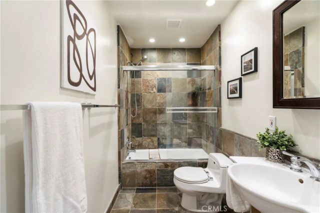 740 N Kings Road 208, West Hollywood, CA 90069