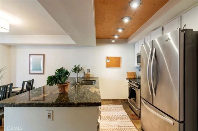 740 N Kings Road 208, West Hollywood, CA 90069
