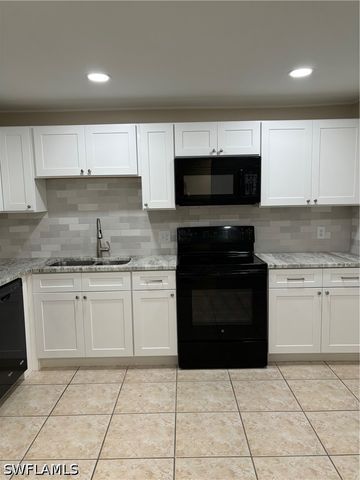 149 Palm DR 8617, Naples, FL 34112