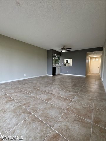 149 Palm DR 8617, Naples, FL 34112