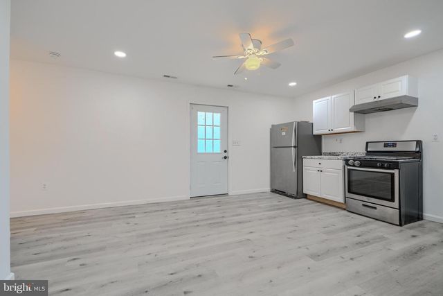 799 PLATINUM AVE, Baltimore, MD 21221