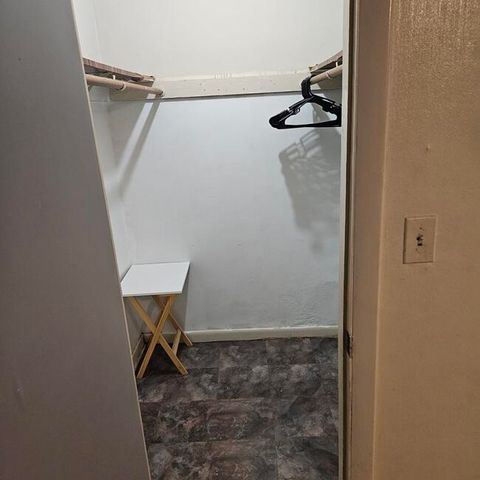 4325 NW 36th Way, Lauderdale Lakes, FL 33309