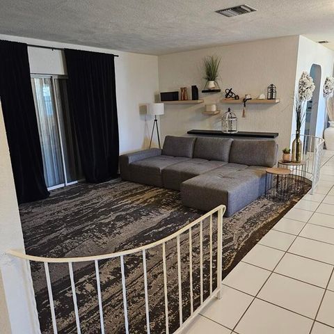 4325 NW 36th Way, Lauderdale Lakes, FL 33309